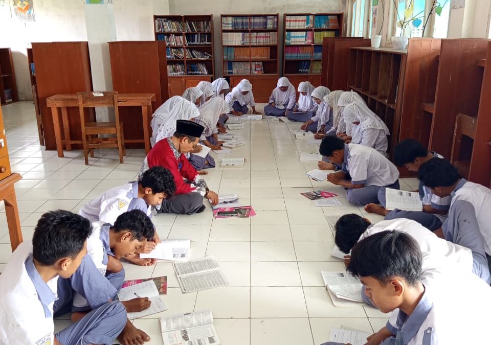 Kelas Literasi di SMA Al Amin Paciran
